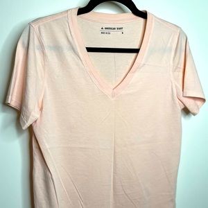 CLASSIC COTTON V-NECK TEE